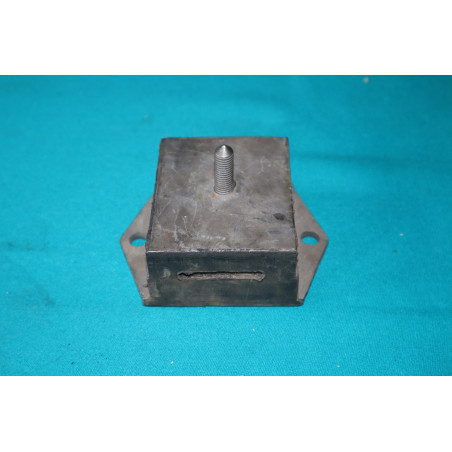 Silentblok motora predný Avia A31