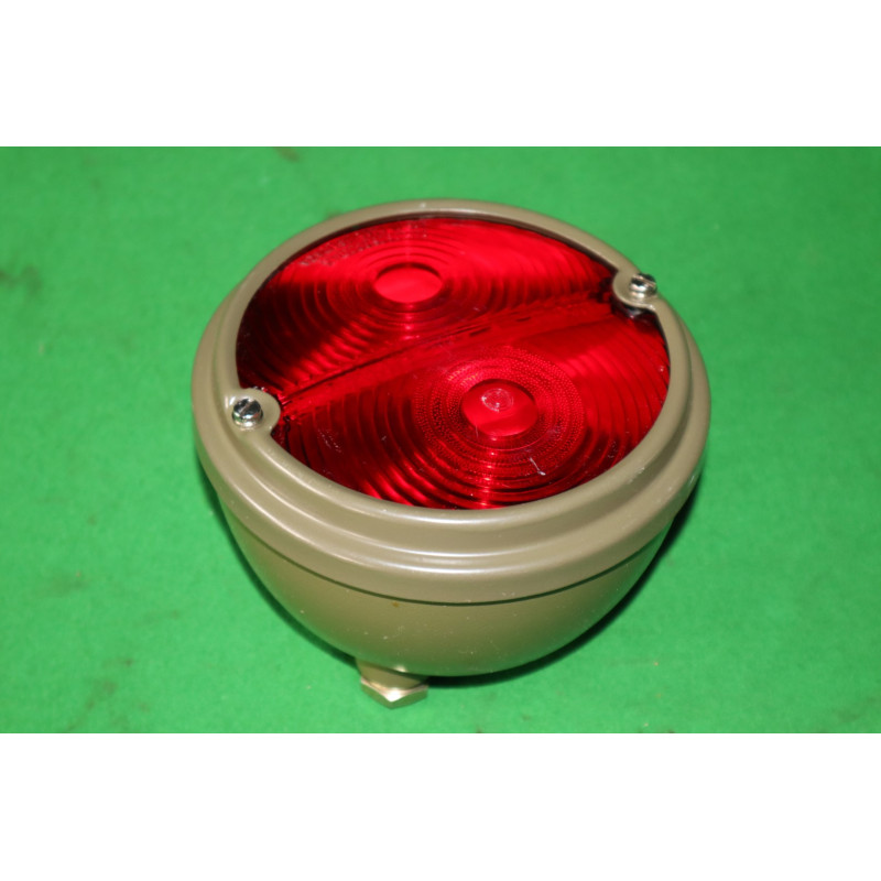 Svetlo zadné, celočervené (vojak) - bez osvetlenia ŠPZ