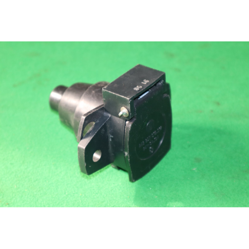 Zásuvka 7-pólová EURO čierna