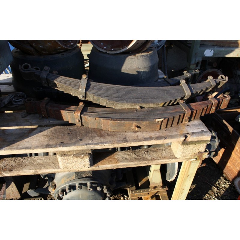 Pero predné 14 - listové