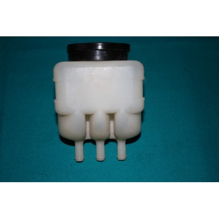 Nádoba brzdovej kvapaliny, 3 - vývodová