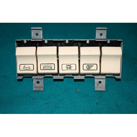 Prepínač preklápací