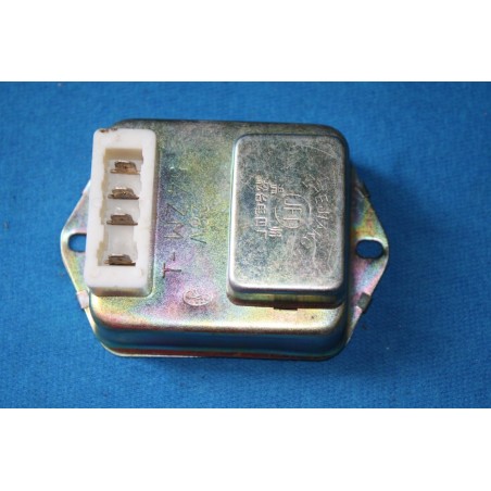 Regulátor napätia 28 V