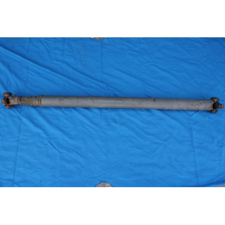 Spojovací hriadeľ k prednej náprave