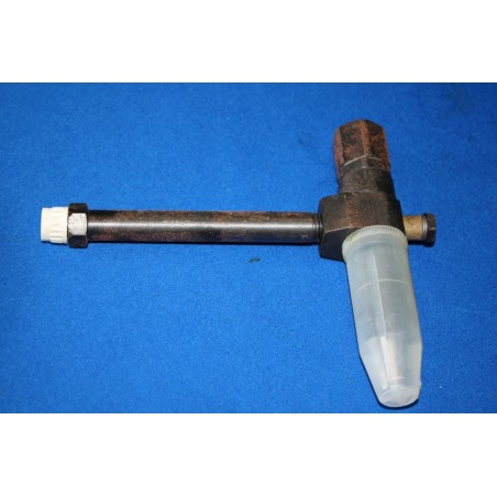 Vstrekovač úplný T-148