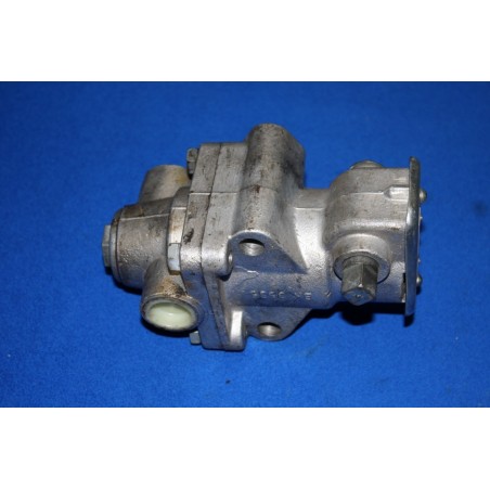 Brzdič pedálový jednookruhový T-148. T-138