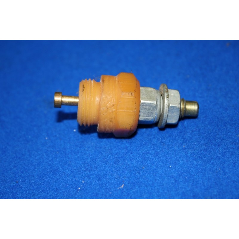 Spínač motorovéj brzdy