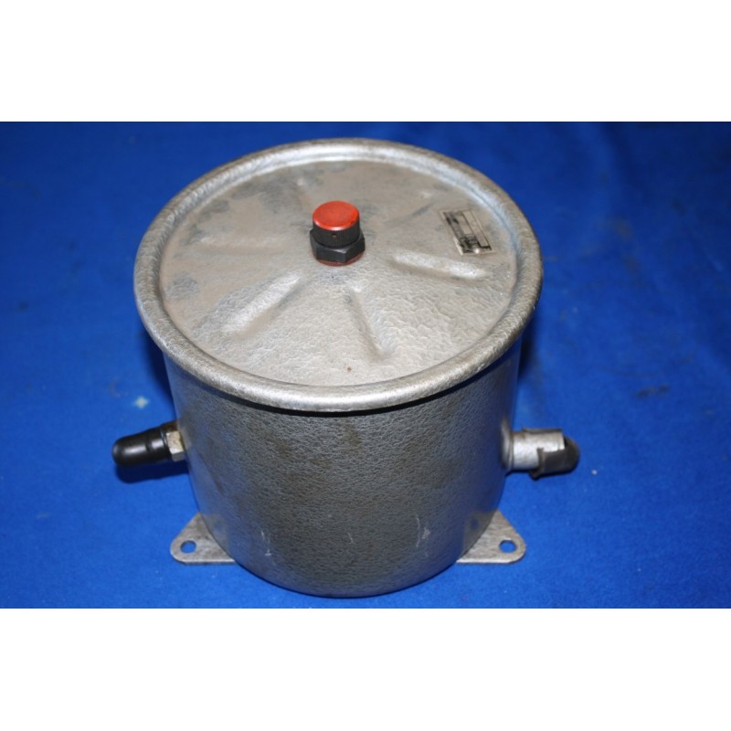Nádrž servoriadenia T-815 orig.
