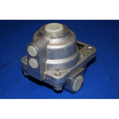 Ventil pre. nápravy T-815