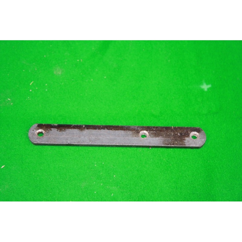 Držiak vstrekovacích trubiek zadný bez závitu