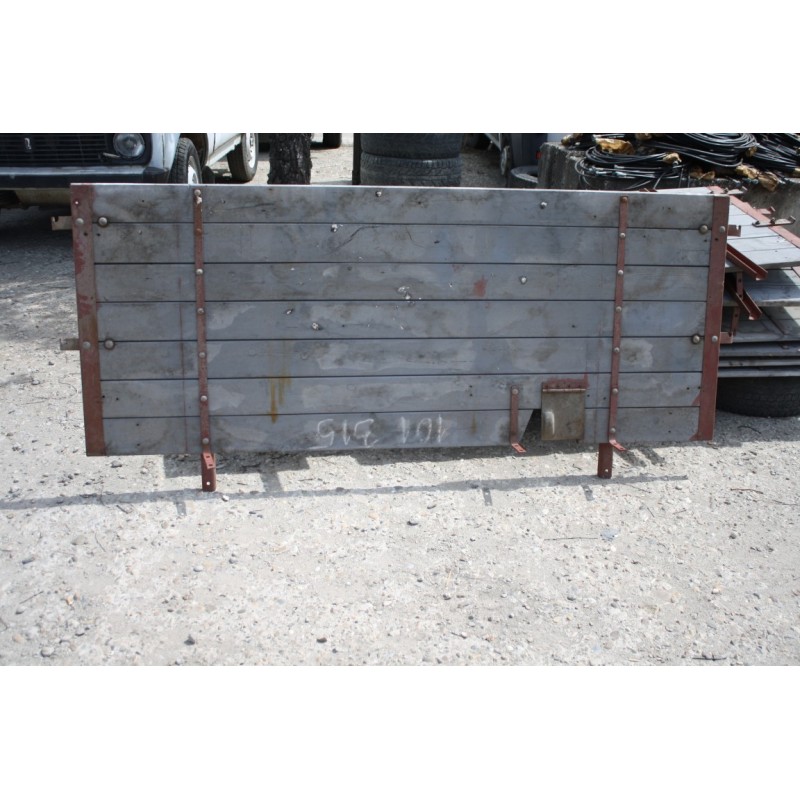 Predné čelo úplné pre vozidlo z navijáko Pv3s