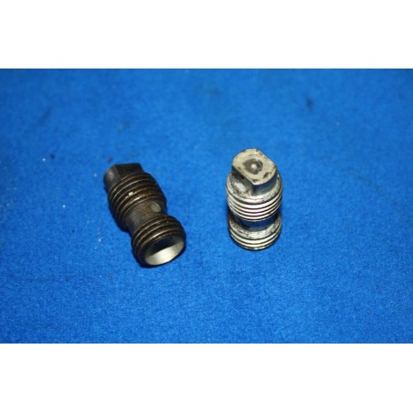 Skrutka stavacia váhadla kratšia T-138 / T-148