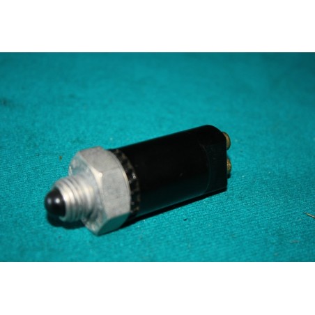 Tlačítkový spínač prepínania redukcií Tatra