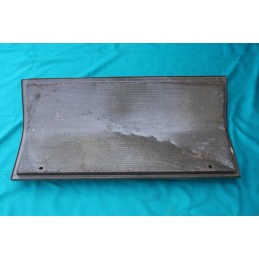 Úplná bočná časť krytu T-813