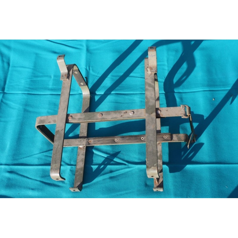 Úplný držiak na plachtu T - 148