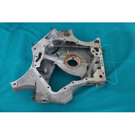 Predné veko motora T-813