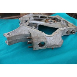 Predné veko motora T-813