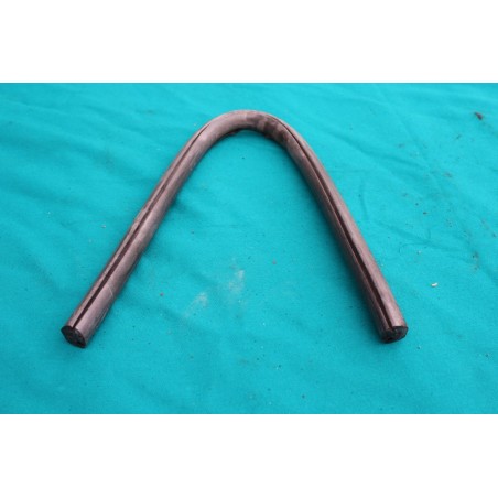 Rohové tesnenie čelného skla T- 813