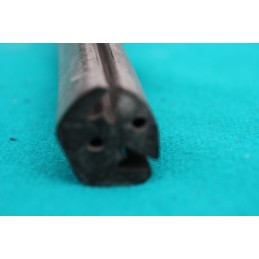 Rohové tesnenie čelného skla T- 813