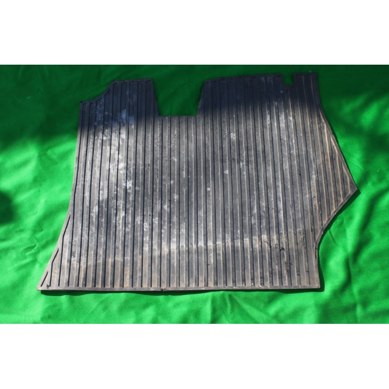 Podlahová guma ľavá T-148