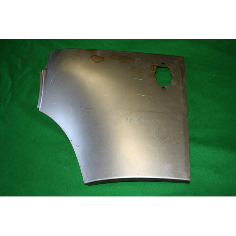 Pravý výlisok pri smerovke  T-148