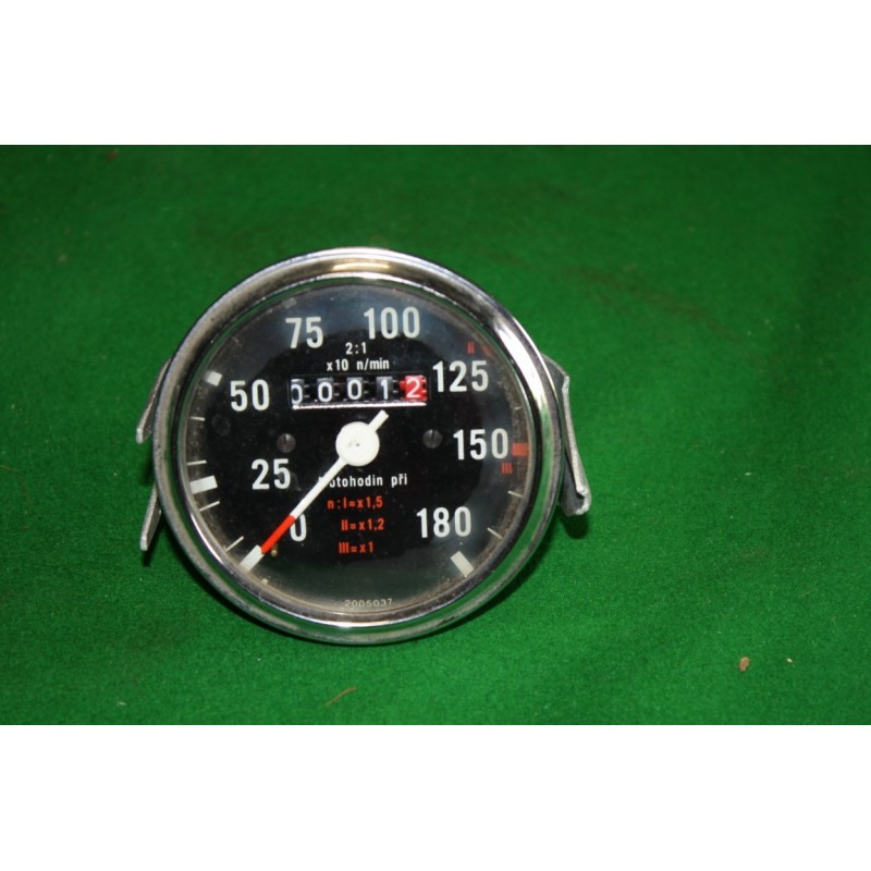 Otáčkomer s motohodinami Lombardy