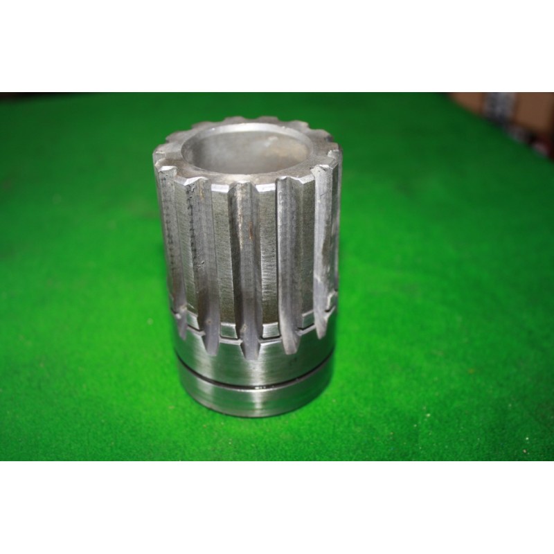 Hriadeľ pomoc. pohonu Tatra