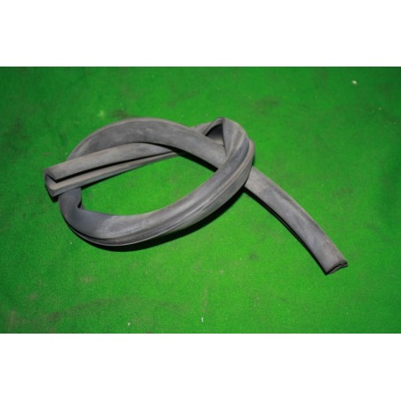 Tesnenie predného krytu horné Tatra 2106 mm