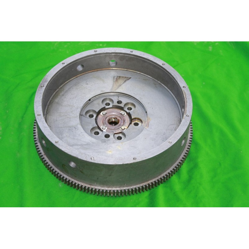 Zotrvačník T-148 úplný