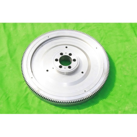 Zotrvačník T-815 Chína