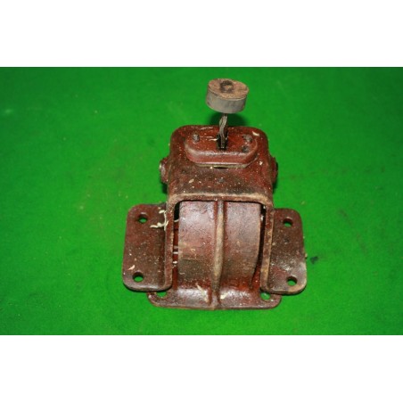 Úplný spodný záves dverý T-148