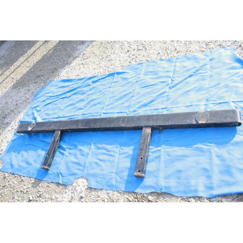 Zadný nárazník T-148