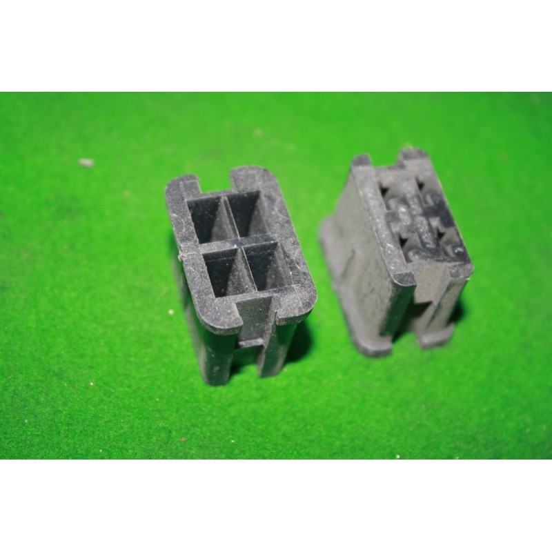 Zásuvka 4 polová Tatra