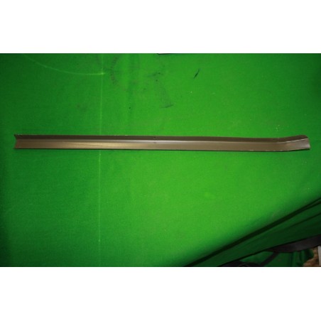 Lišta tesnenia kapota ľavá Pv3s