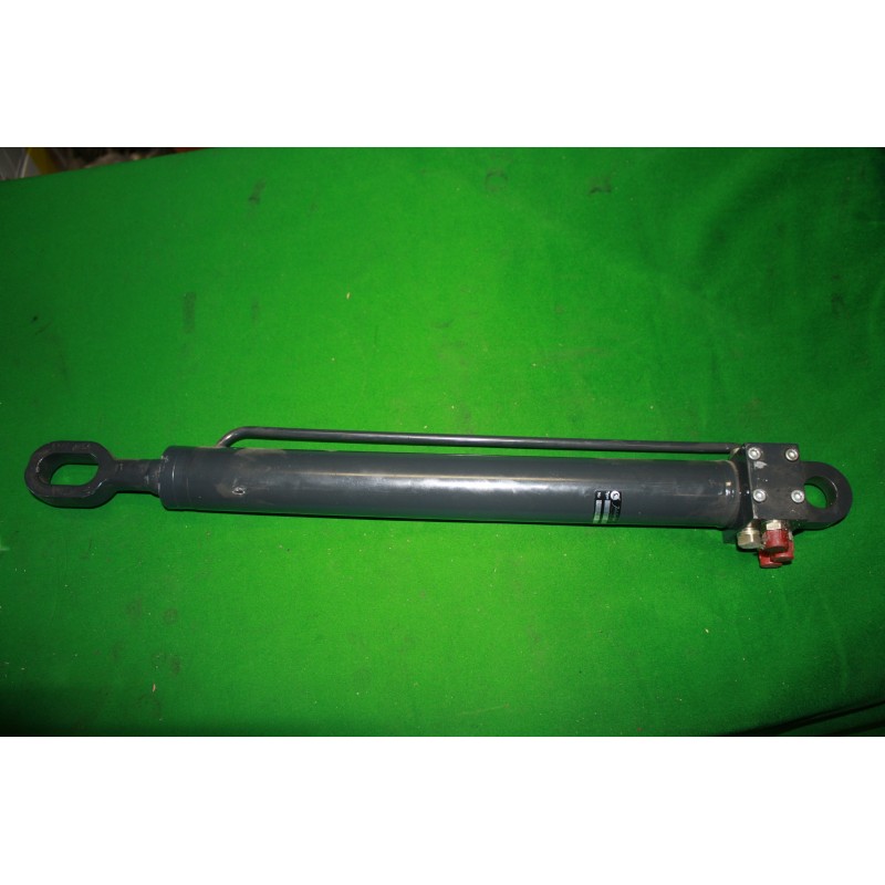 Valec zdvíhania kabíny Tatra Euro