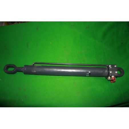 Valec zdvíhania kabíny Tatra Euro