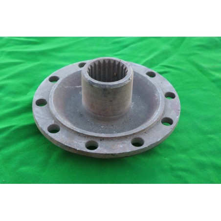 Unášač prednéj nápravy T-148