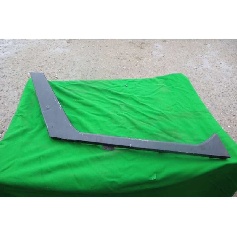 Blatník predný bočná časť ľavá Tatra