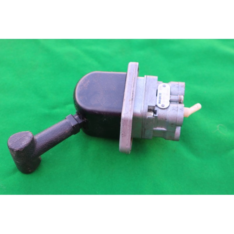 Ventil ruč.brzdy Tatra