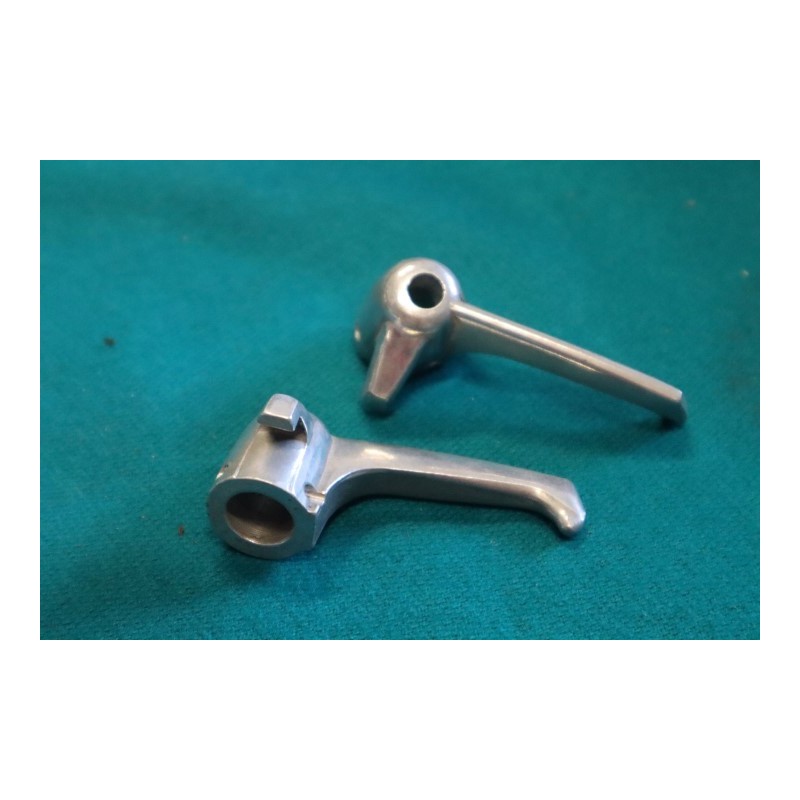 Klučka vetracvieho okna ľavá T-148