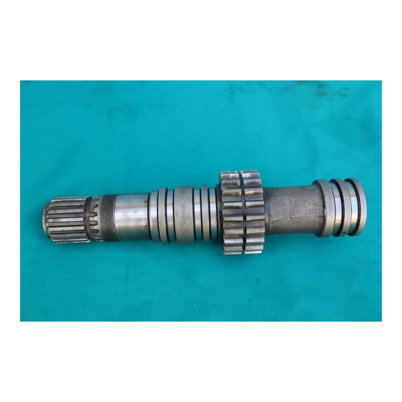 Hriadeľ hnacia Tatra T-148 žeriav