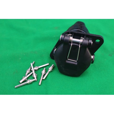 Zástrčka 7pólová EBS 24V