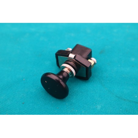 Spínač ťahový na skrutky - kratší