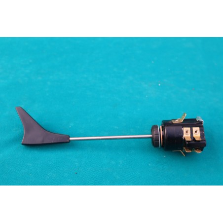 Prepínač otočný smerových svetiel Tatra