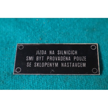 Štítok jazda na ceste