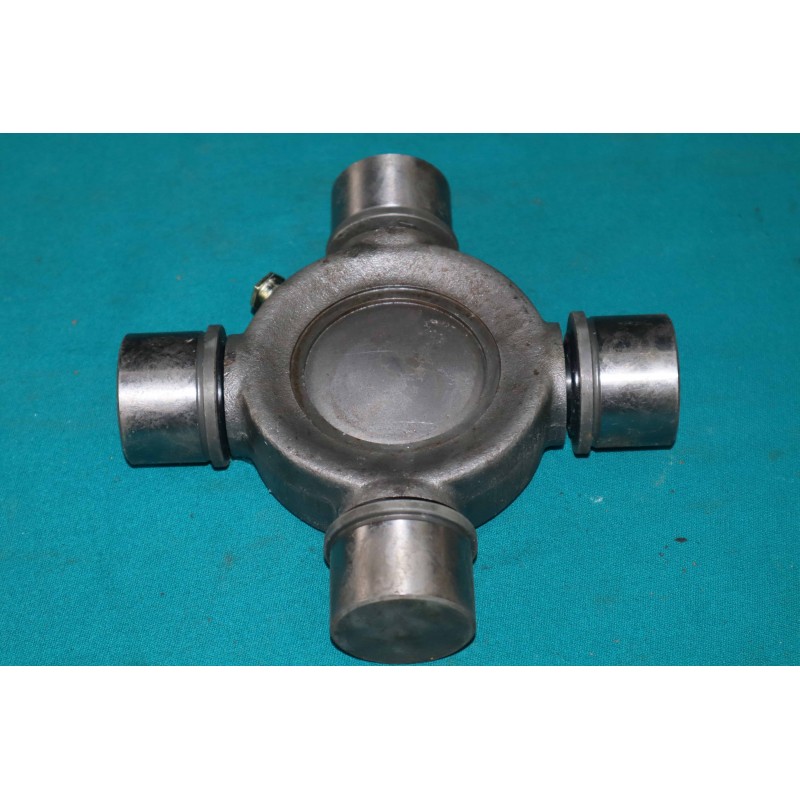 Kardánový kríž Ad