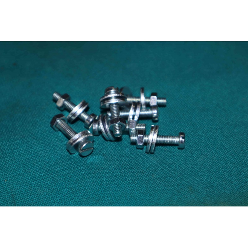 Skrutka M4x20 manžety nápravy Pv3s s podložkami a maticou