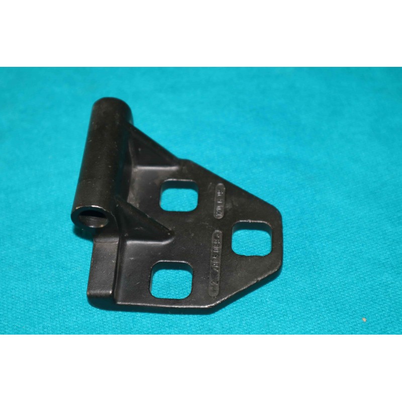 Záves dverí pevný spodný ľavý Tatra Euro