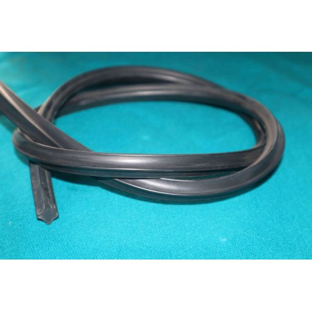 Klinok čelného okna T815 H.C 1115/326 Tatra