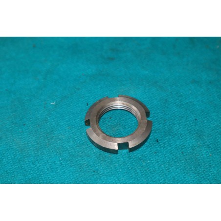 Matica so zárezmi M24x1,5 Tatra